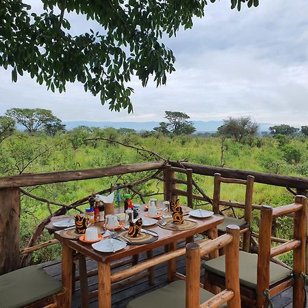 Topi Lodge Katunguru ภายนอก รูปภาพ