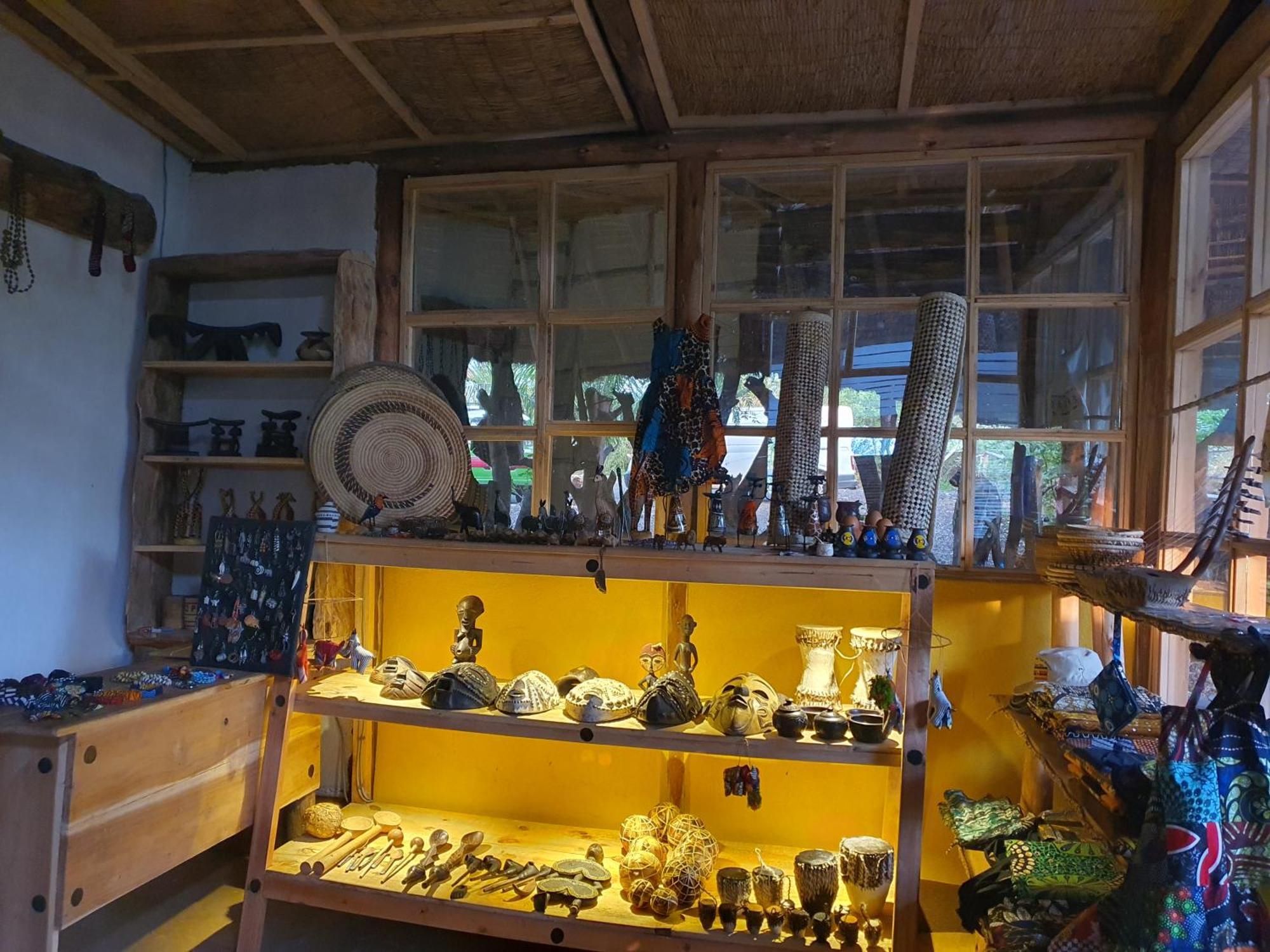 Topi Lodge Katunguru ภายนอก รูปภาพ