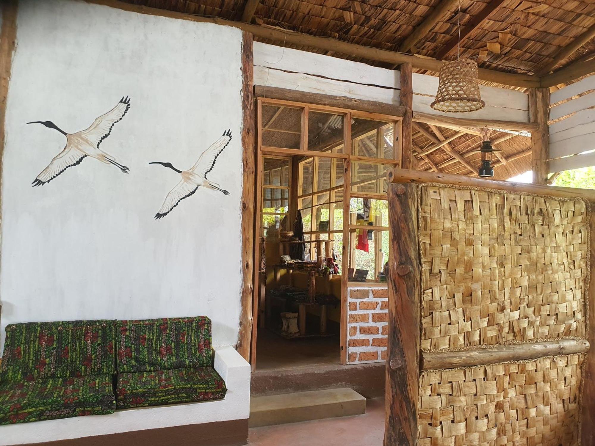 Topi Lodge Katunguru ภายนอก รูปภาพ